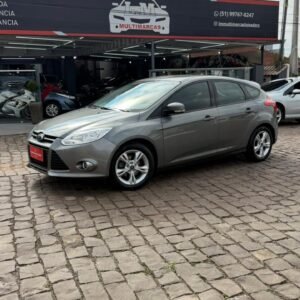 FORD FOCUS SE PLUS 2014